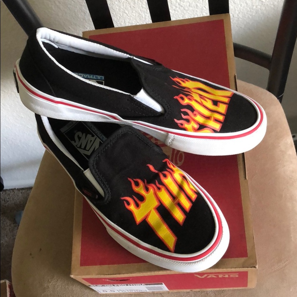 VANS X THRASHER collab slip on PRO. AS IS